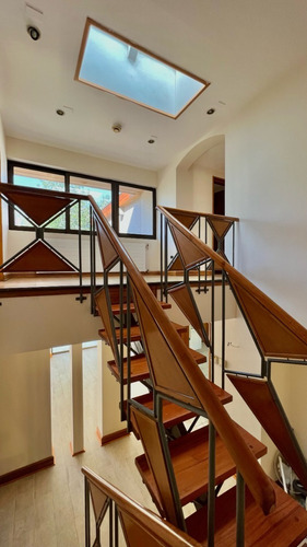 Casa Luminosa Y Remodelada