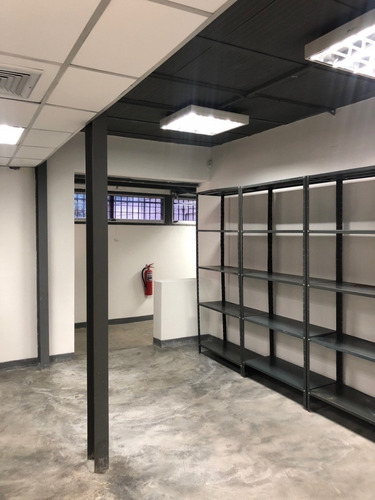 Imagen 8 de 27 de Cristian Guedez Alquila Local En Urb Los Colorados Valencia