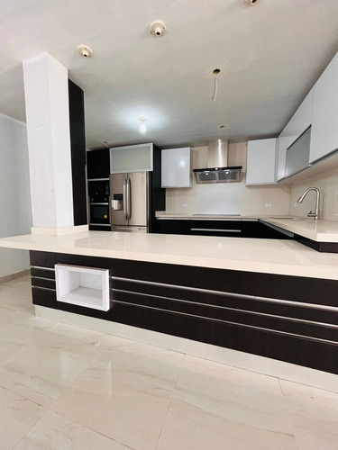 Imagen 4 de 14 de Lp Casa A Estrenar En La Urbanización El Campo Barrio Boliva