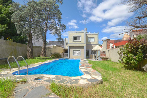 Venta Casa 8 Amb Jardin Pileta Quincho Ramos Mejia