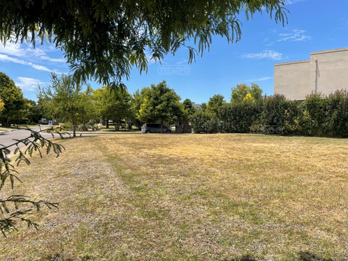 Lote En Venta En Ayres Plaza, Pilar