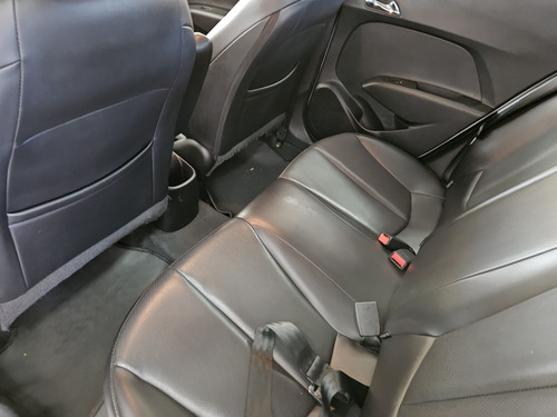 Hyundai HB20 1.6 PREMIUM 16V FLEX 4P AUTOMÁTICO