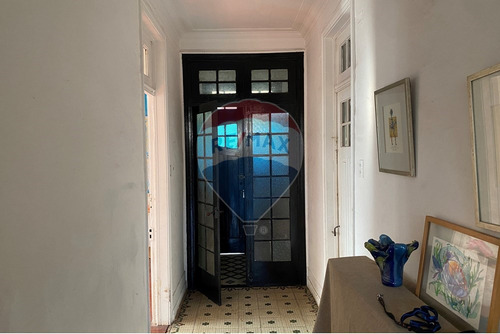 Casa De Dos Pisos Con Piscina En Ñuñoa