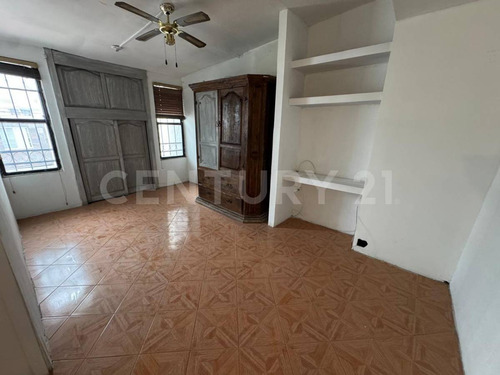 Casa En Venta En Infonavit Saucito Chihuaha, Chih.