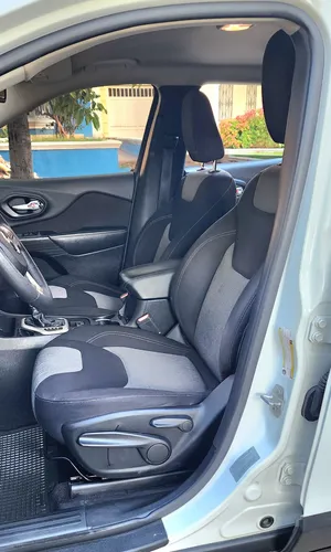 Jeep Cherokee 2.4 SPORTS