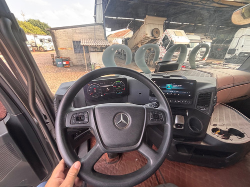 Actros 2548 Ano 2022 Trucado 6x2 New Actros