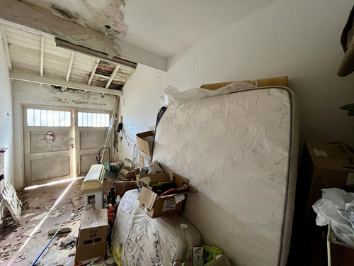 Imperdible Casa A Refaccionar O Demoler En La Lucila, Vicente Lopez, A Metros Del Centro Comercial.