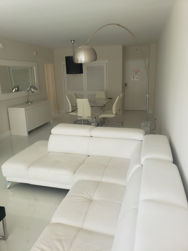 Apartamento En Miami 2 Dormitorios 2 Baños .sobre El Mar