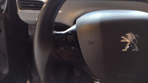 Peugeot 208 1.5 Allure Touchscreen - 128258 - C(p)
