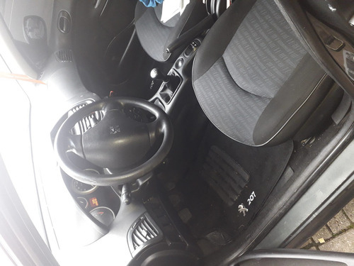 Peugeot 207 2010 1.4 X-line Flex 5p