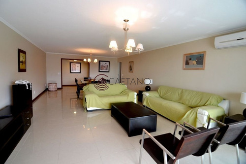 Apartamento En Mansa 3 Dormitorios Con Terraza-ref:1562