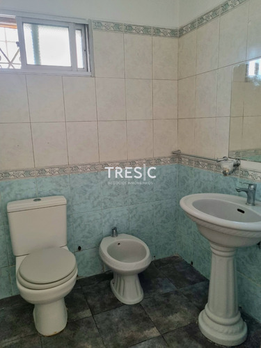Venta De Casa Padrón Único 3 Dormitorios Más Escritorio Y Garaje Parque Batlle
