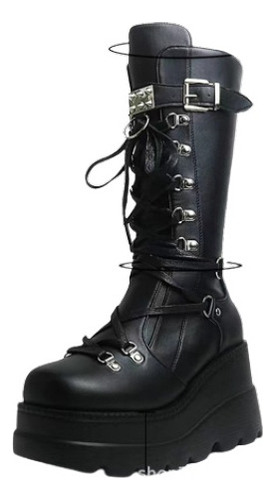 Botas Demonia Para Mujer Con Plataforma Y Tachuelas.