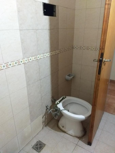 Edificio Comercial En Venta En Gregorio De Laferrere