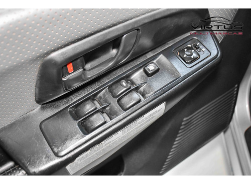 Mitsubishi Pajero TR4 2.0 4X4 16V 140CV FLEX 4P AUTOMÁTICO