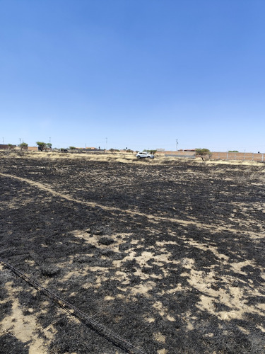 Terreno Amplio 1,142 M2, Perfecto Para Casa De Campo, A 15 Min. De Tercer Anillo Y Salida A San Luis