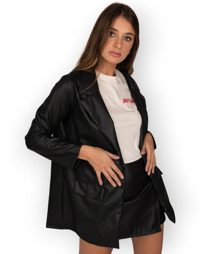 Blazer Mujer Largo De Cuerina Engomado