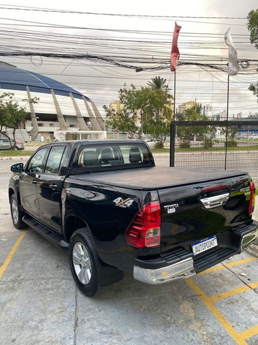 Imagem 9 de 14 de Toyota Hilux 2016 2.8 Tdi Srv Cab. Dupla 4x4 Aut. 4p
