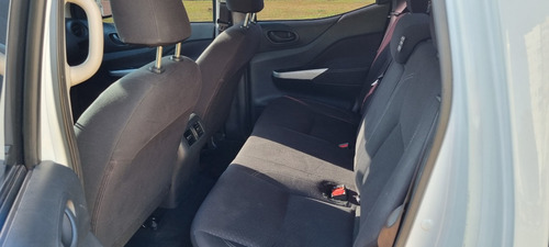 Nissan Frontier 2.3 S Cab. Dupla 4x4 4p 6 marchas