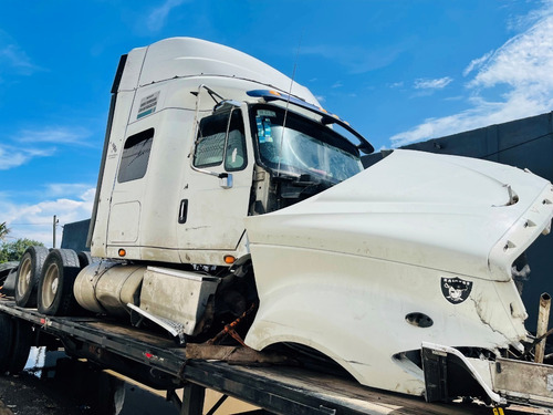 Imagen 1 de 6 de Tractocamión Prostar X15 Cummis Modelo 2011