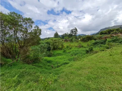 Lote y casalote en venta