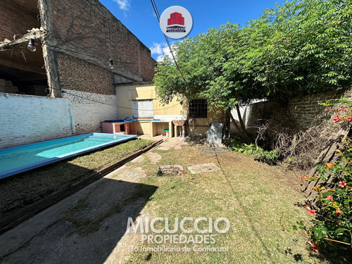 Casa En Venta, Mateo Gelves 675, Escobar, A Metros Del Centro