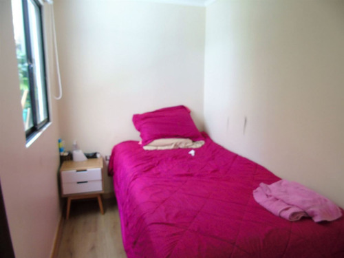 Depto En Venta De 4 Dorm , Con Patio 1er Piso. En La Reina