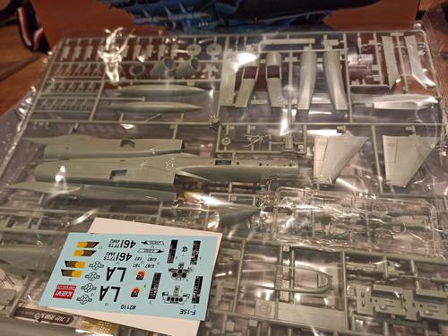 Avion F15 Caza Moderno Academy 12478 Para Armar Maqueta 1/72