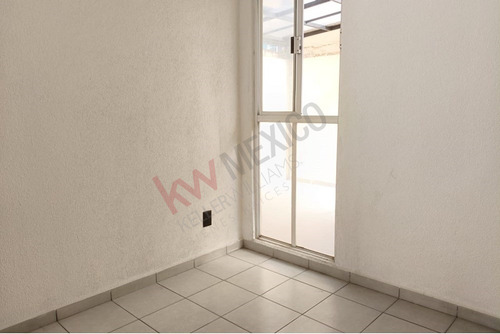 Casa En Venta En Hacienda Del Valle Ii, San Mateo Otzacatipan, Toluca