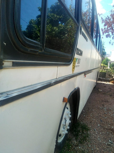 Ônibus Volvo Viagio Alto B10