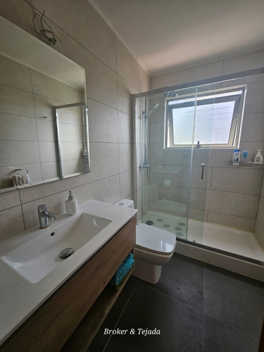 Tejada 5dormt+2estar+5baños+piscina+moderna.