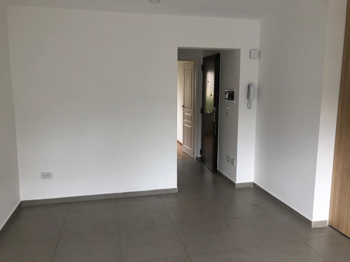 Imagen 11 de 17 de Departamento Semipiso 2 Ambientes - Castelar Sur - A Estrenar - Venta - Financiacion