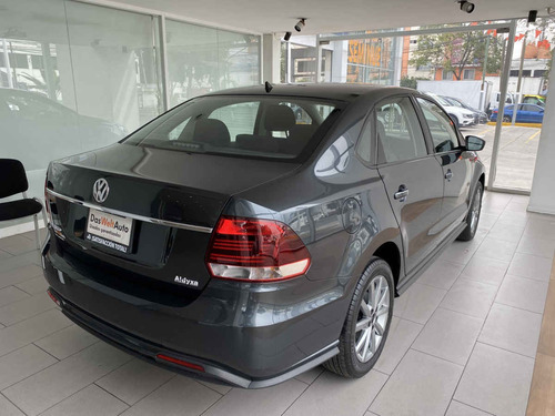 Imagen 5 de 14 de Volkswagen Vento 2020 4p Comfortline Plus Std.