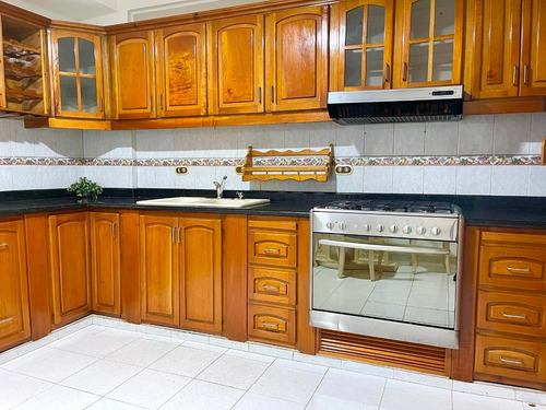 Imagen 4 de 14 de Casa En Venta En Barcelona C.r Villa Gaviota