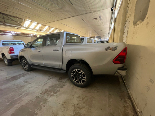 Toyota Hilux Pick-Up 2.8 Cd Srv 204Cv 4X4 At