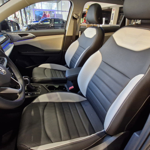 Volkswagen Taos 1.4 Tsi Highline At