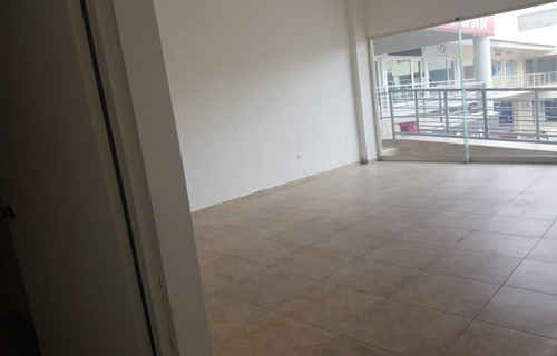 Imagen 9 de 15 de Local Plaza Comercial En Renta, Monterrey, Nuevo León