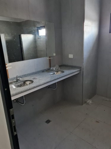 Imagen 8 de 14 de Deposito A Estrenar 4.700 M2