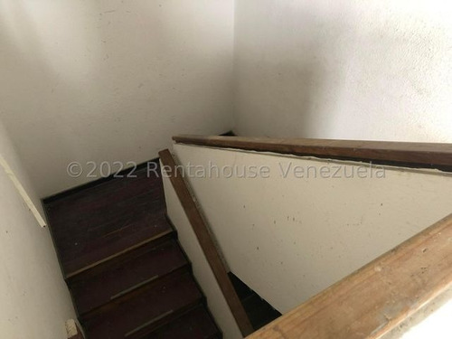 Imagen 6 de 22 de Edificio En Prados Del Este Dubravska Alarcón 23-16820