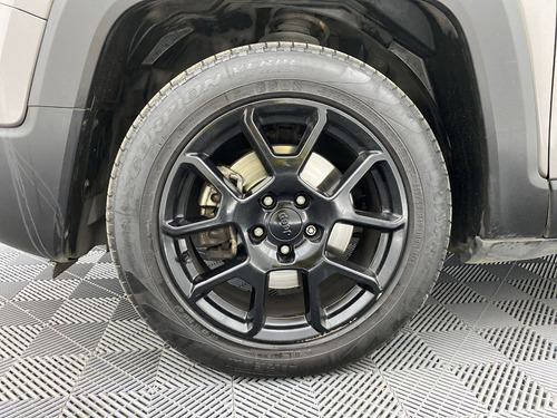 Imagen 23 de 25 de Jeep Renegade 1.8