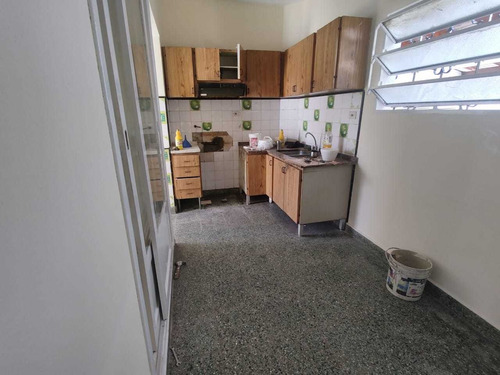 Imagen 1 de 10 de Villa Corina - Luis Vernet 2168 - Casa En Venta