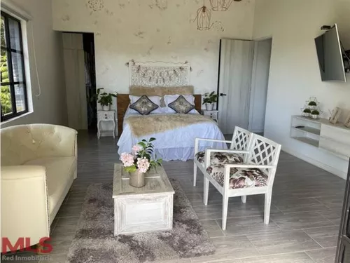 Encantadora Casa A 10 Min De Guatape(mls#239128)