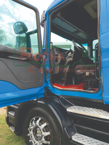 Imagem 15 de 21 de Scania T 124 360 4x2 Ano 2001