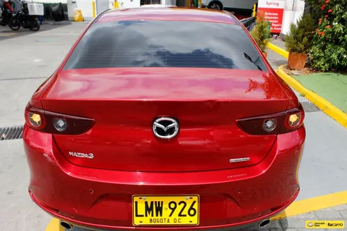 Mazda 3 2.0 Touring Hibrida At