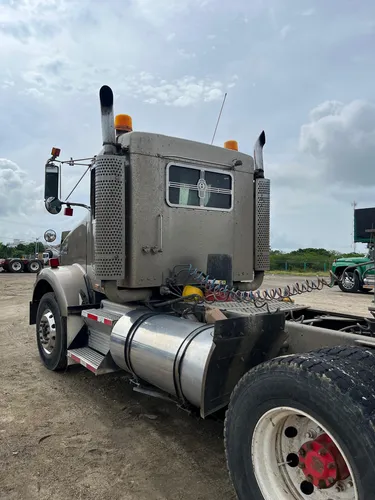Vendo Kenworth T800 2003 Repotenciada A 2023 En Runt
