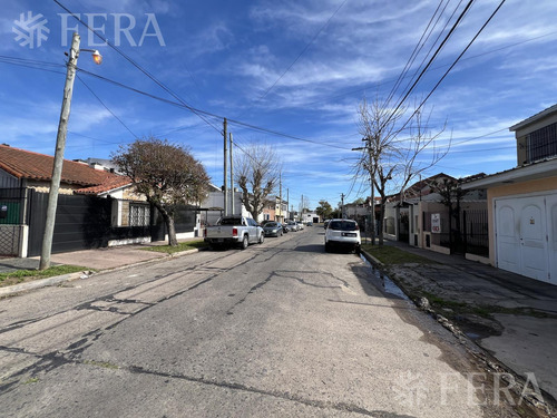 Venta De Terreno De 309 M2 En Bernal
