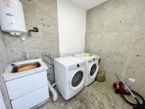 Ofrecemos En Alquiler Exclusivo Y Elegante Loft Ubicado En Oripoto 24-14767