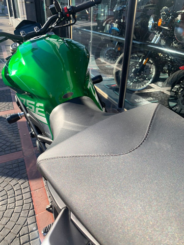 Imagen 8 de 20 de Benelli 752s - Impecable Estado - Milano Motos