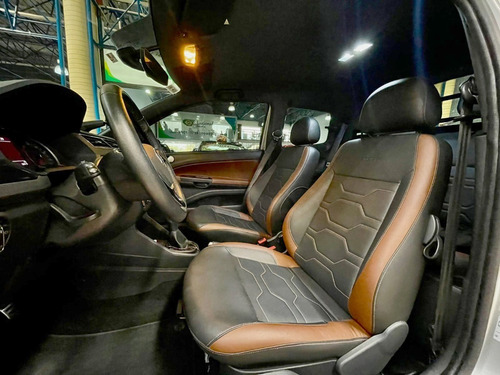 Imagem 8 de 12 de Vw Saveiro 1.6 Cross Cd 2020 Top De Linha Couro+multimídia