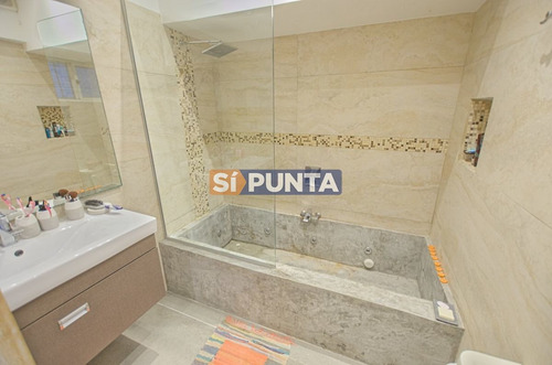 Imagen 20 de 25 de Casa A La Venta Con Piscina